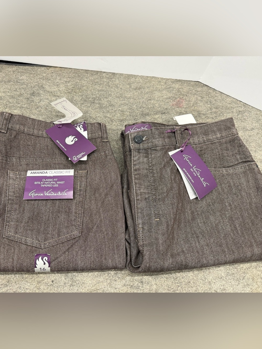 2 pair- NWT - Gloria Vanderbilt Amanda Classic Fit Women’s Jean - Colt